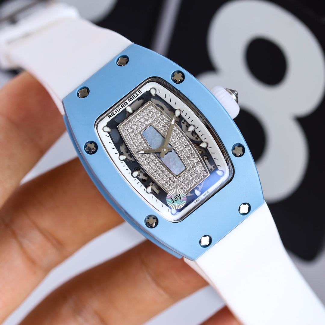 おしゃれ＆使いやすさ、両方を兼ね備えたエレガントなレディース腕時計