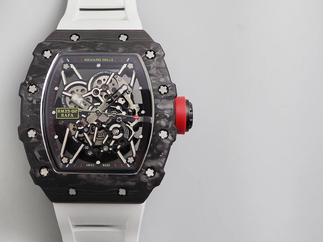 リシャールミルの新品モデルを徹底解説！2024年版