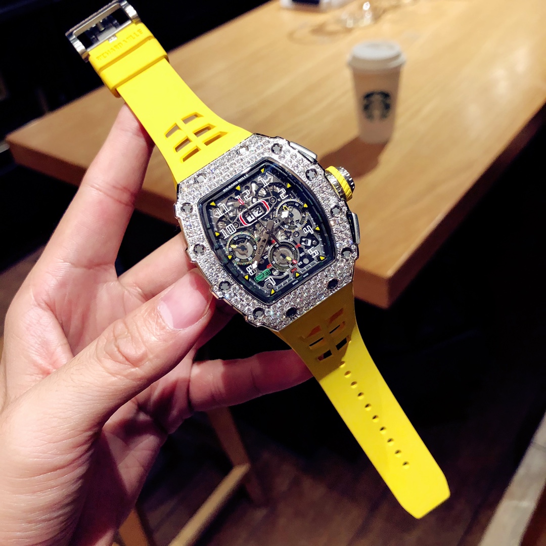 父・母の還暦祝いにおすすめの腕時計ブランド3選【メンズ・レディース・ペアウォッチ】