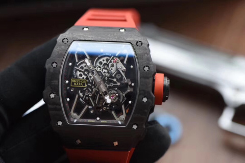 ナダルモデルの魅力：リシャールミル RMシリーズの詳細