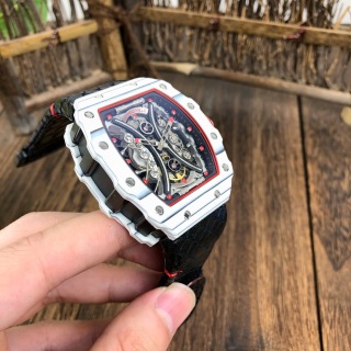 リシャール・ミル購入ガイド：初心者向け完全マニュアル