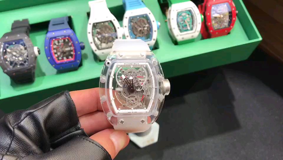 リシャールミル RM67-01の魅力を徹底解説