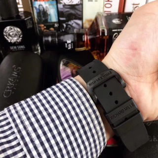 リシャールミル風アップルウォッチで高級感を楽しむ