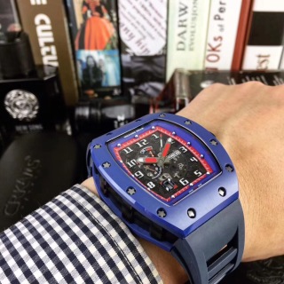 リシャールミルスマイリー値段