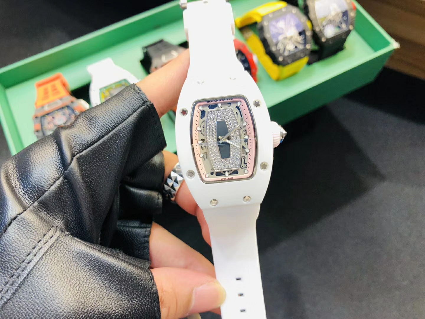 リシャールミル スマイリー 値段