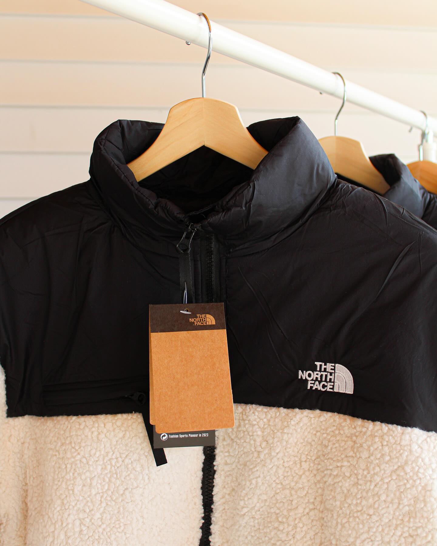 アウトレット ノース フェイス 関西