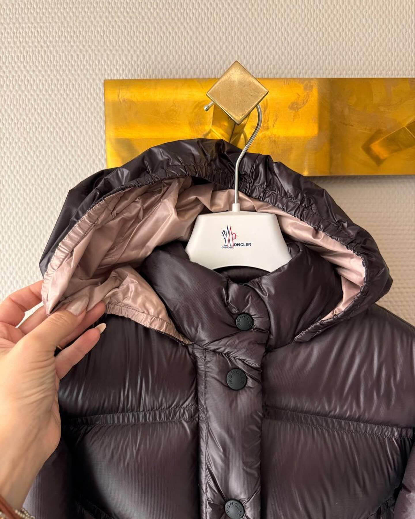 モンクレール ボタン