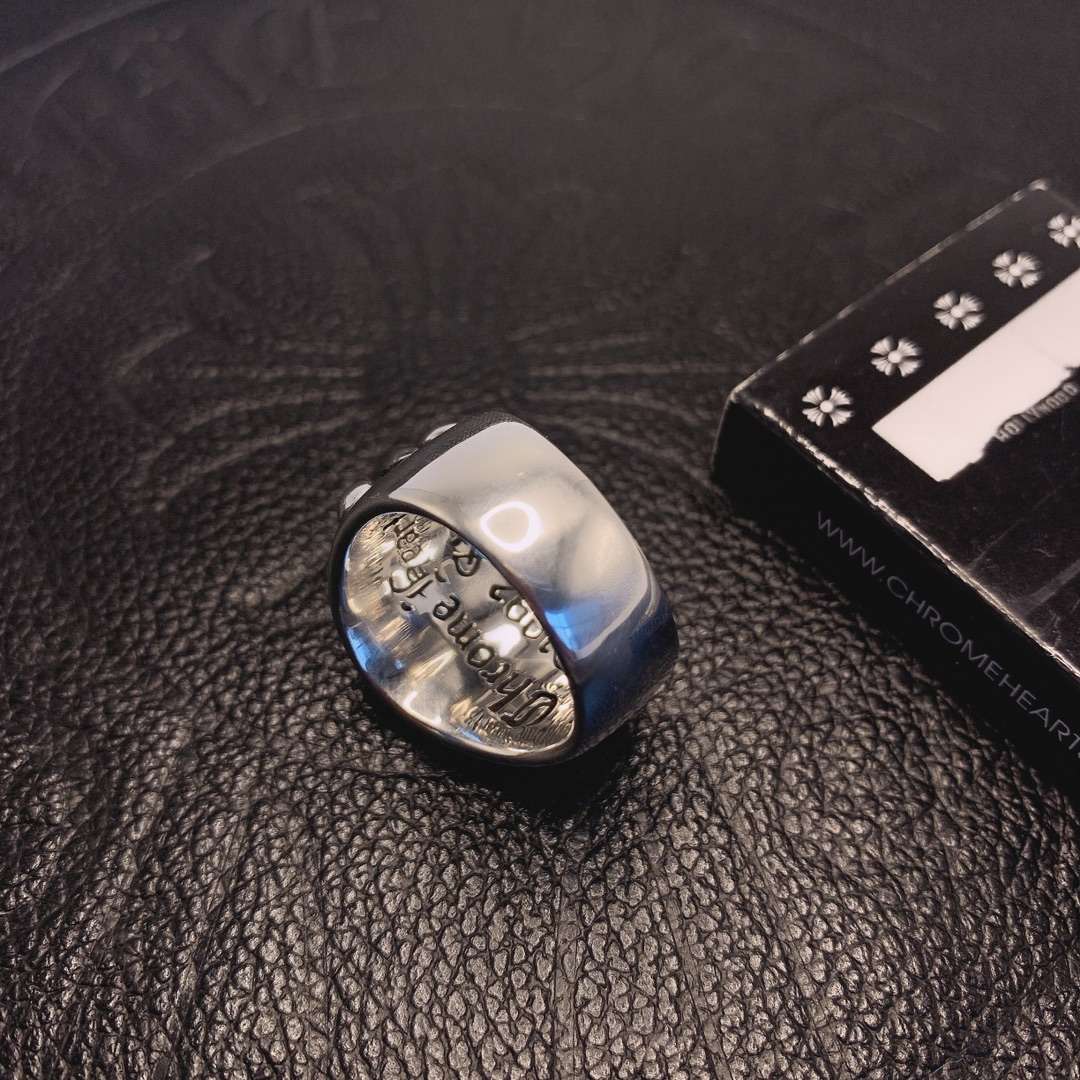 クロム ハーツ リング 7 号
