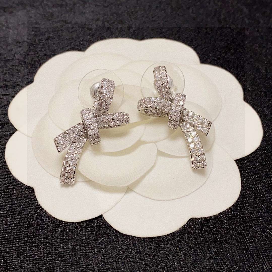 シャネル もどき ピアス