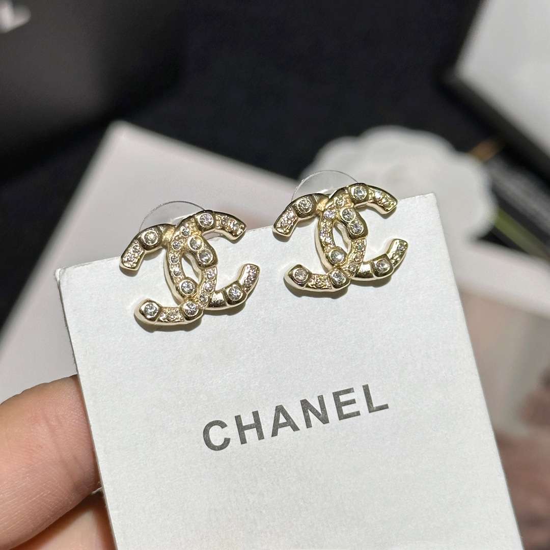 シャネル ピアス 2018
