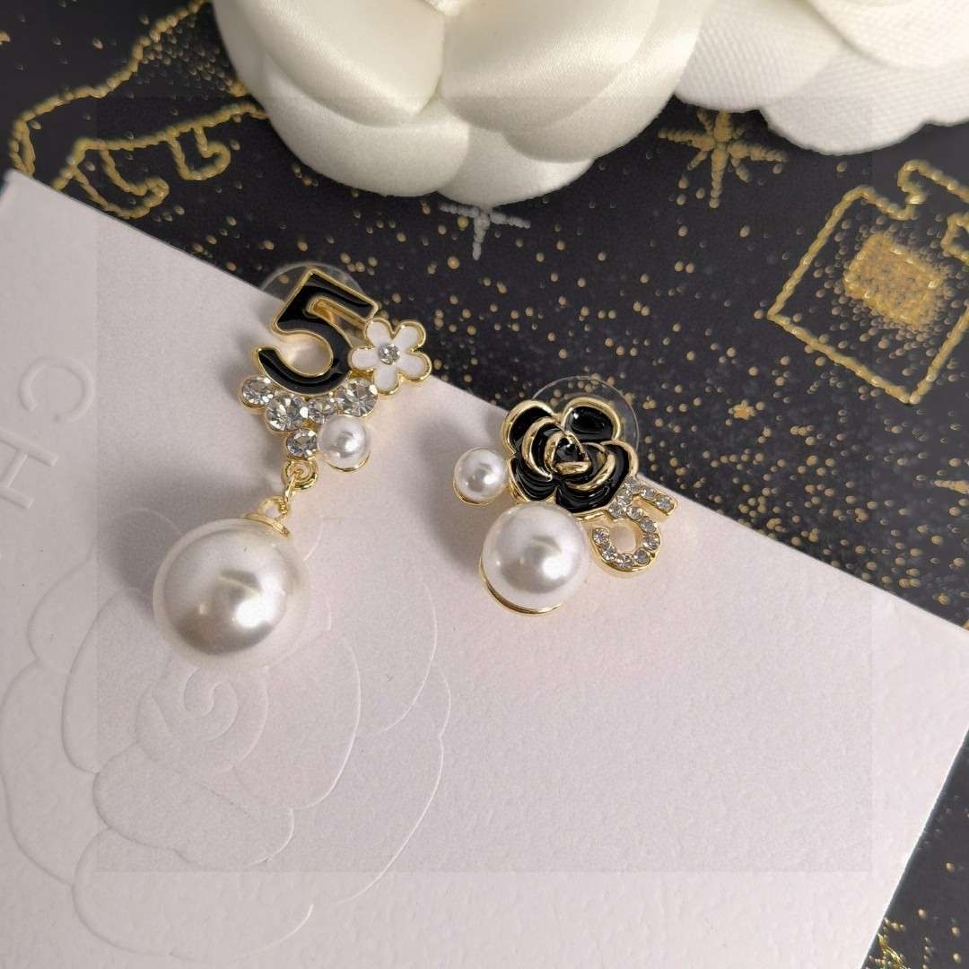シャネル ピアス ゴールド