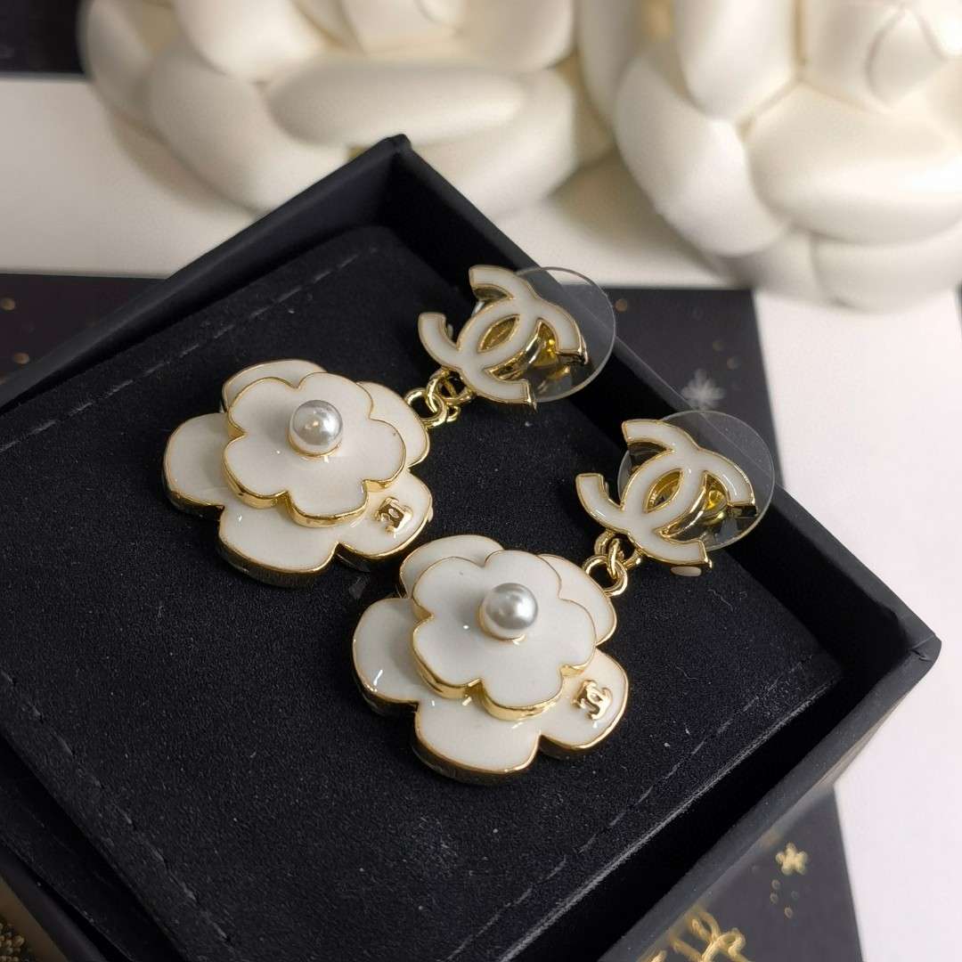 シャネル パール ピアス