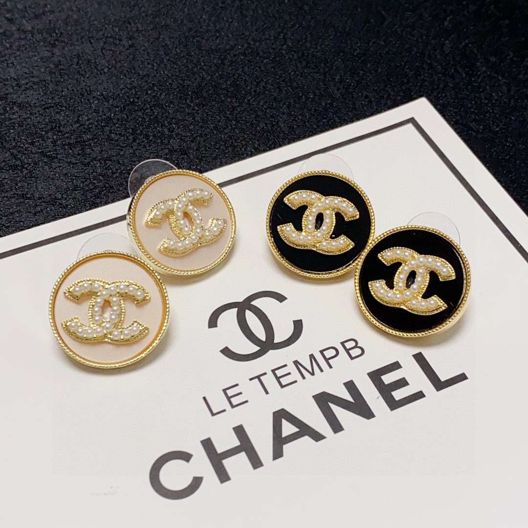 chanel ピアス 偽物 見分け 方
