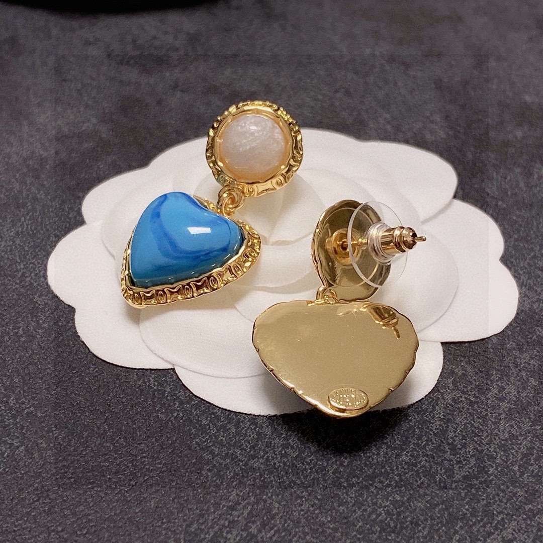 シャネル 定番 ピアス