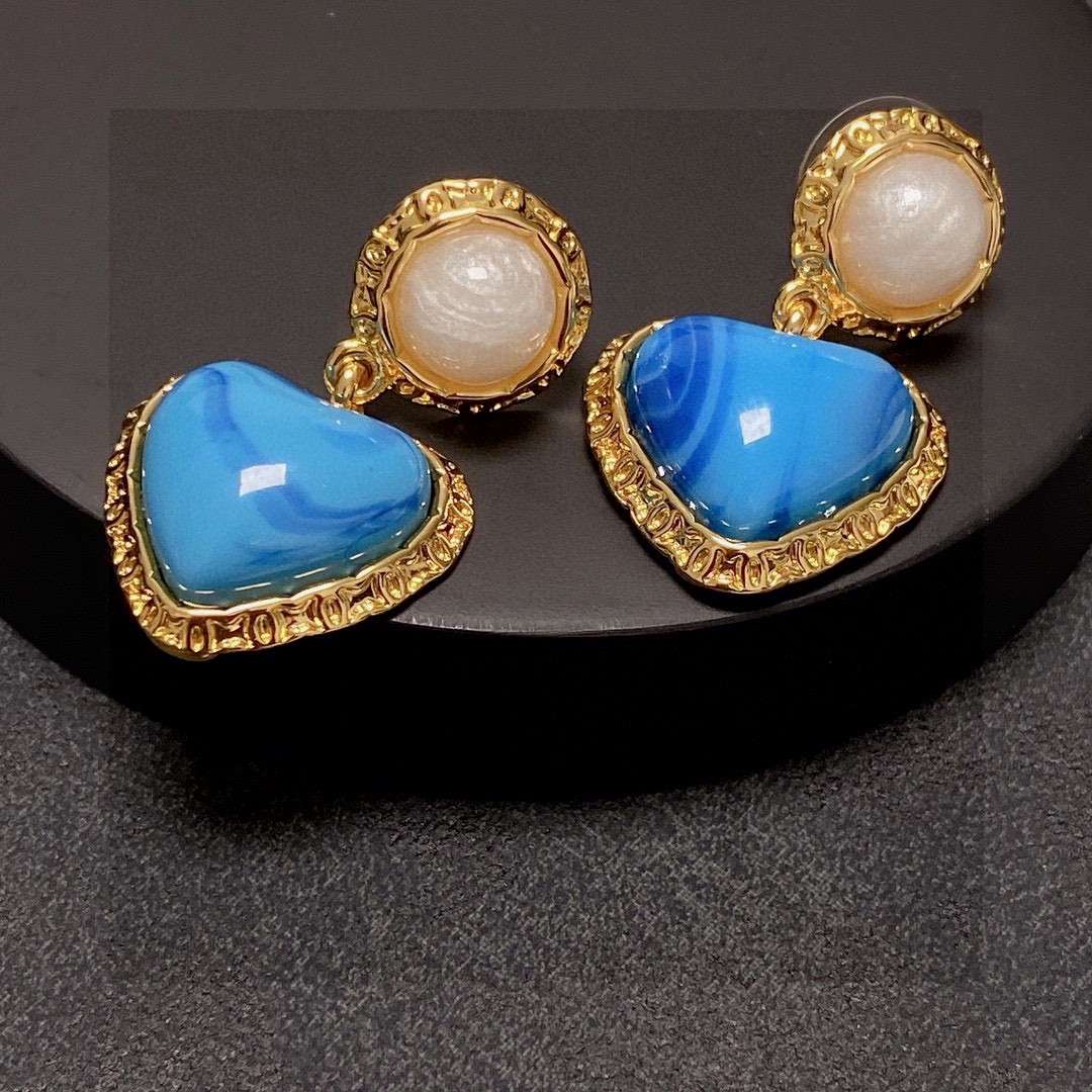 シャネル 安い ピアス