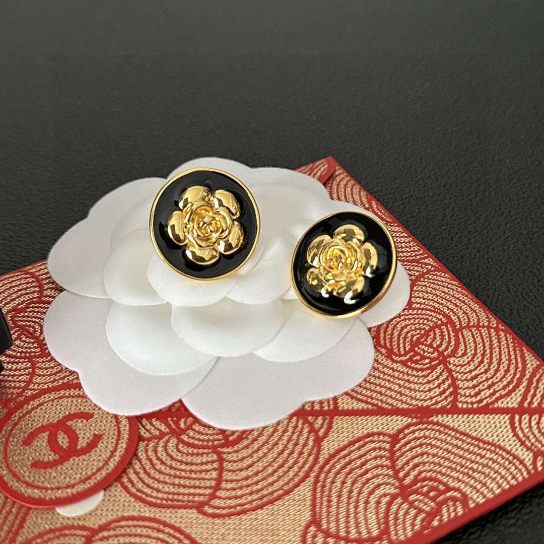 シャネル ピアス 偽物
