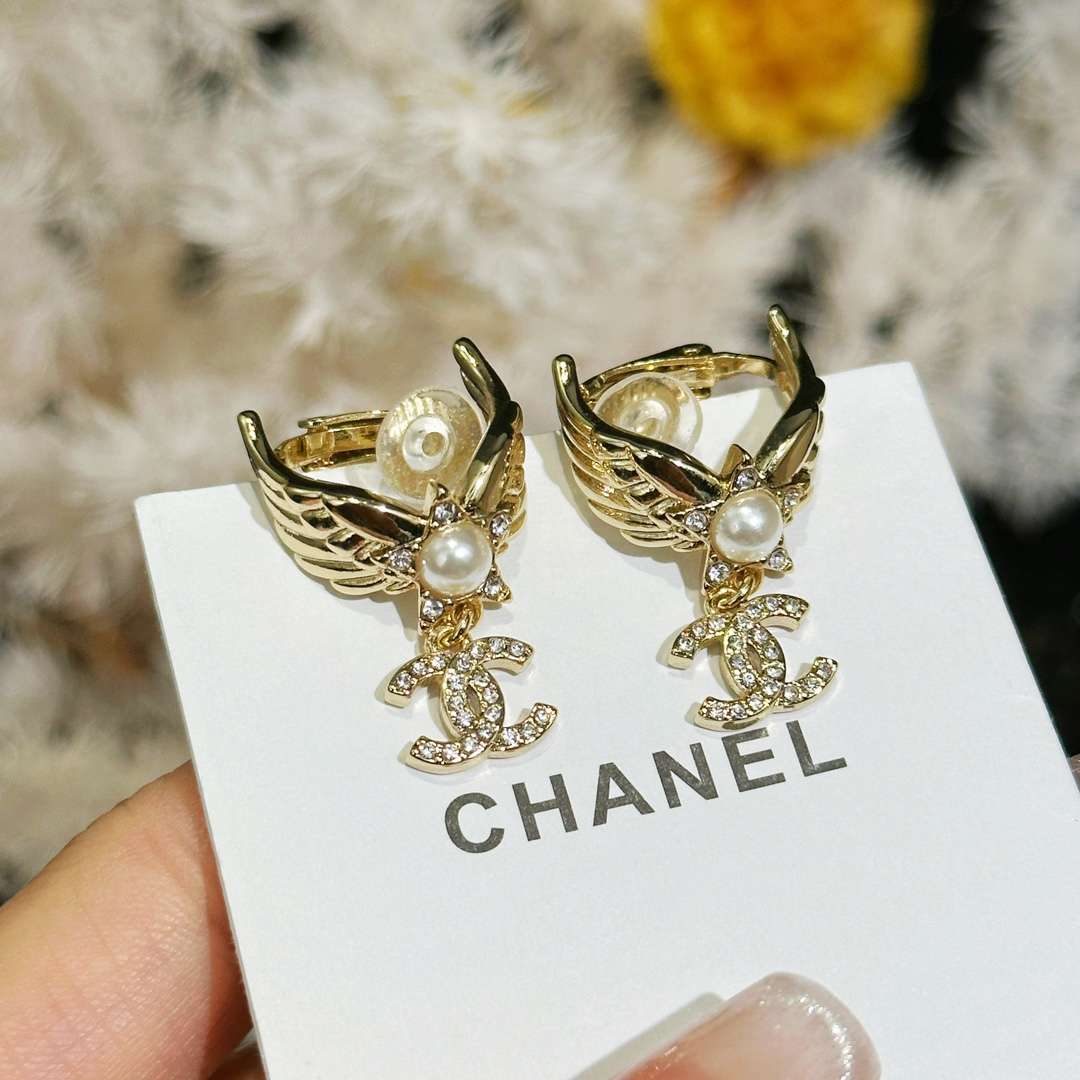シャネル フープ ピアス