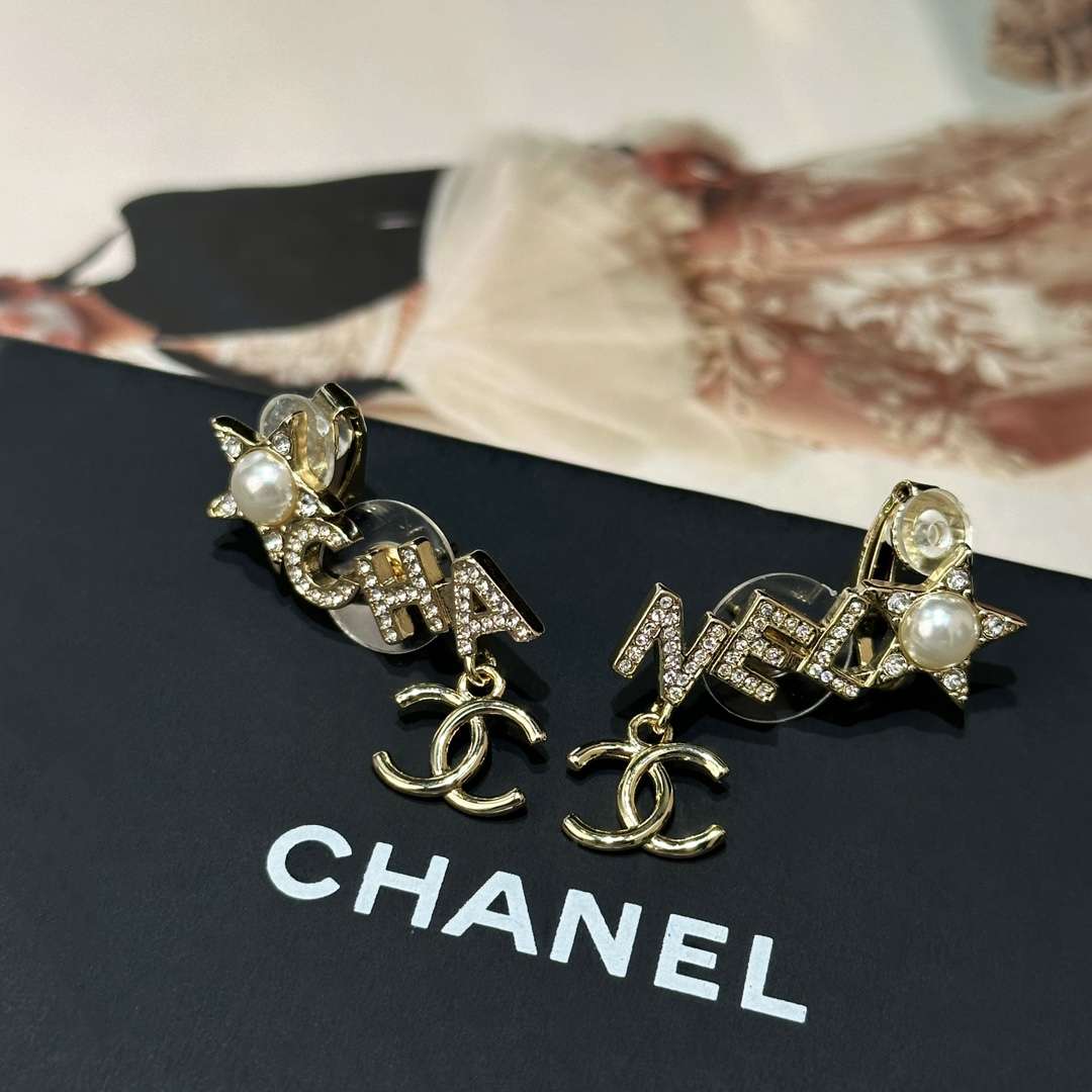 シャネル カメリア ピアス