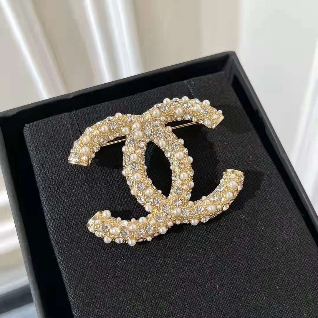 クリスマス プレゼント シャネル ピアス