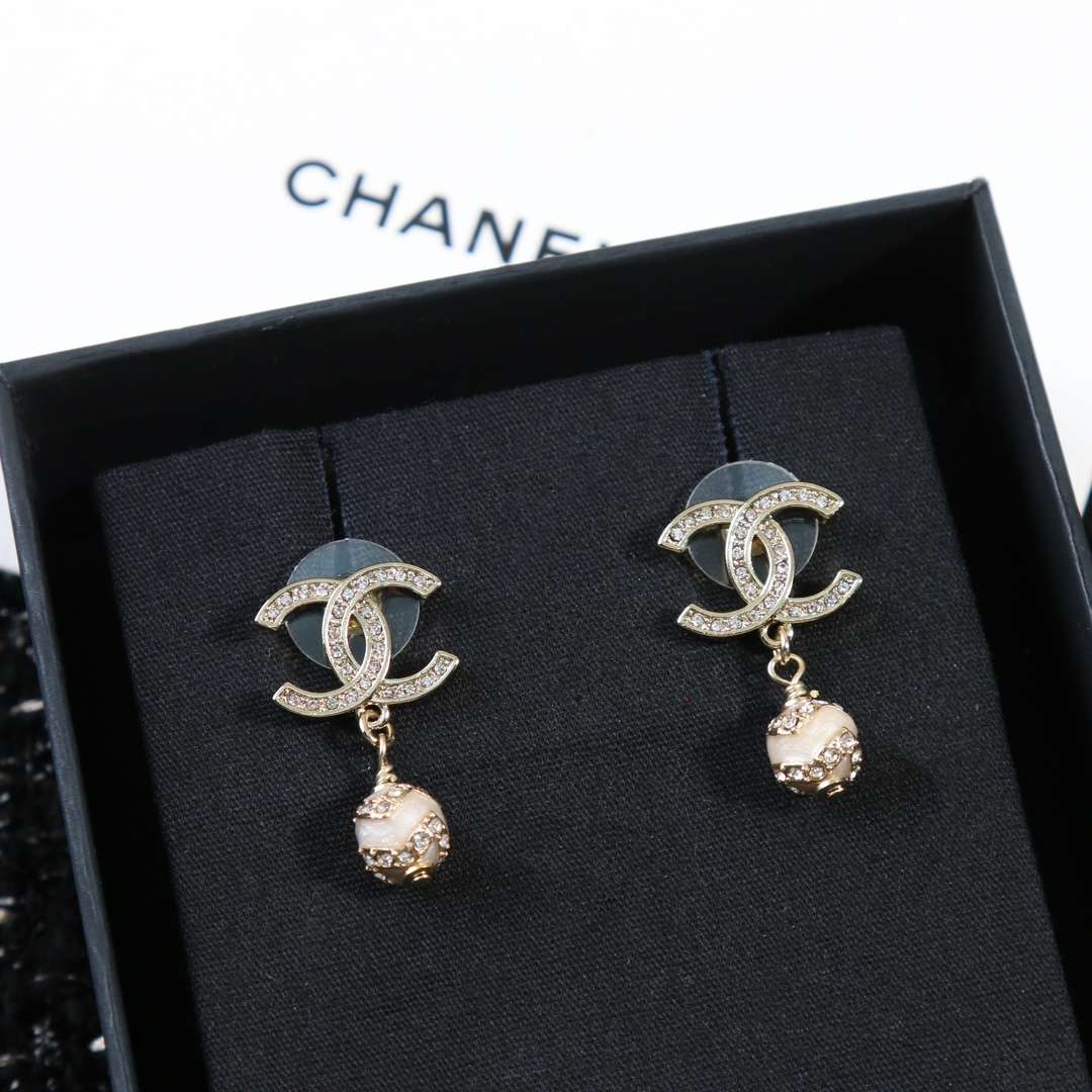 シャネル 安い ピアス
