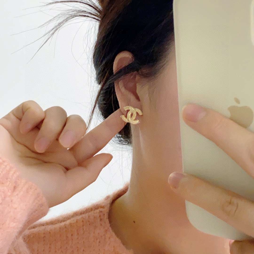 シャネル ピアス 偽物