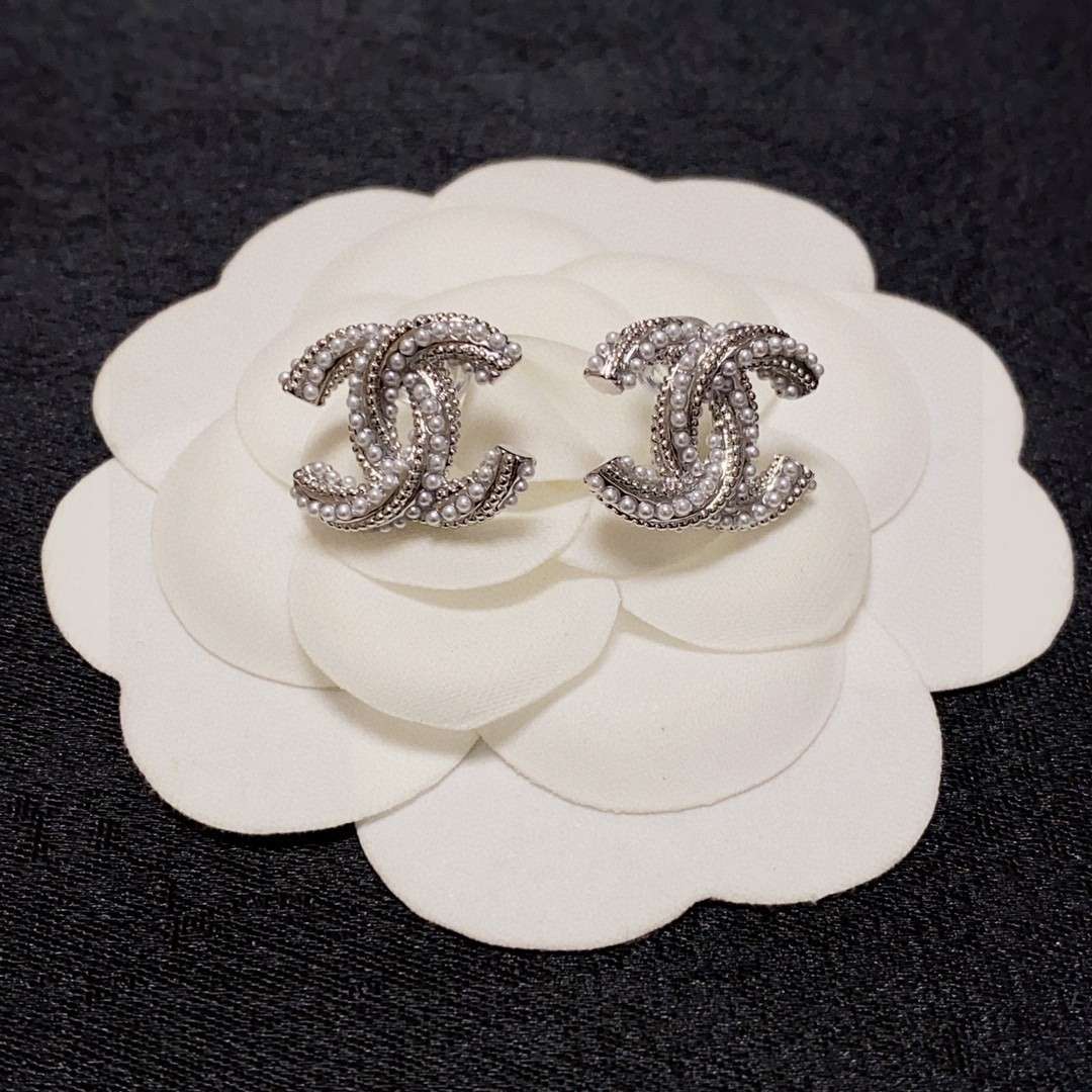 シャネル ピアス