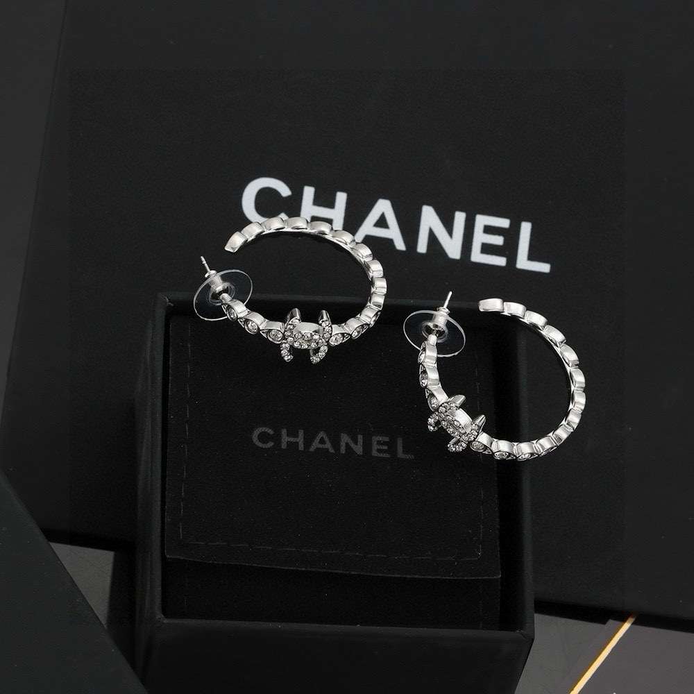 シャネル コメット ピアス