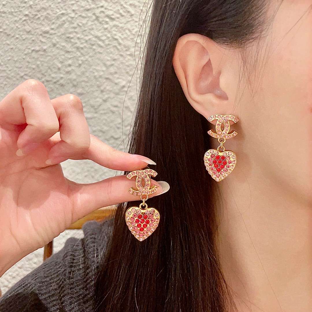 シャネル ピアス 新宿