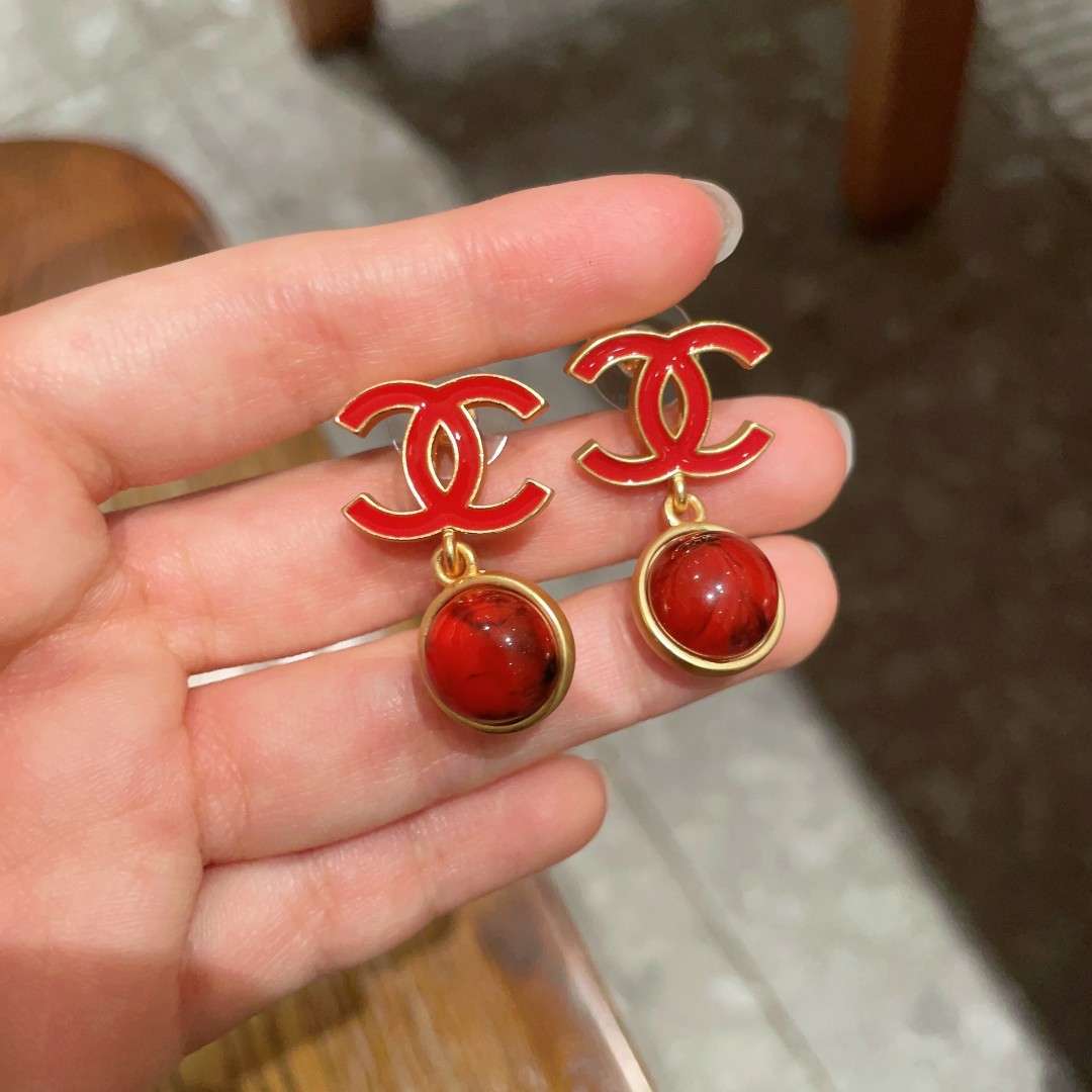 バイマ シャネル ピアス