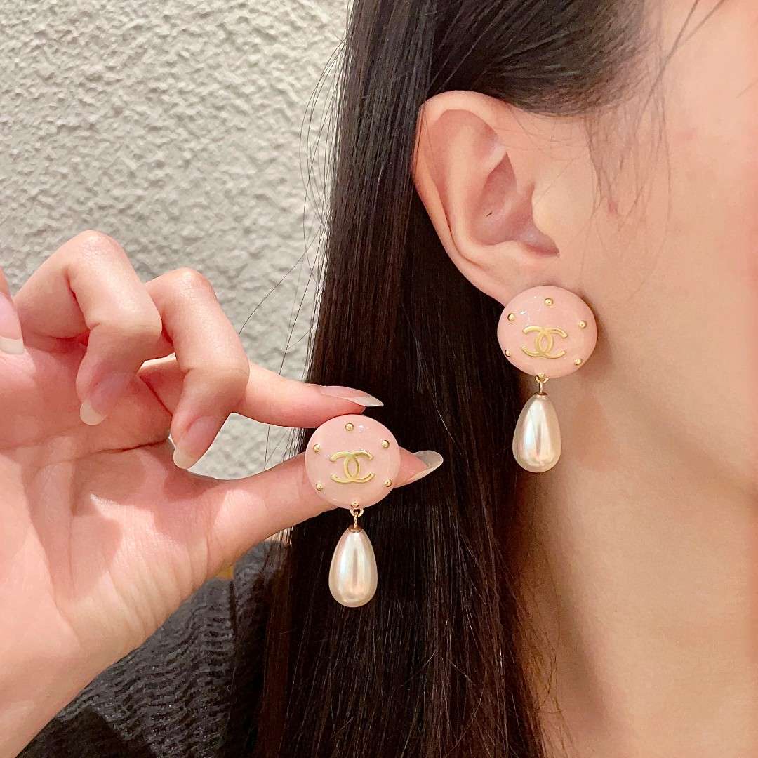シャネル パール ピアス