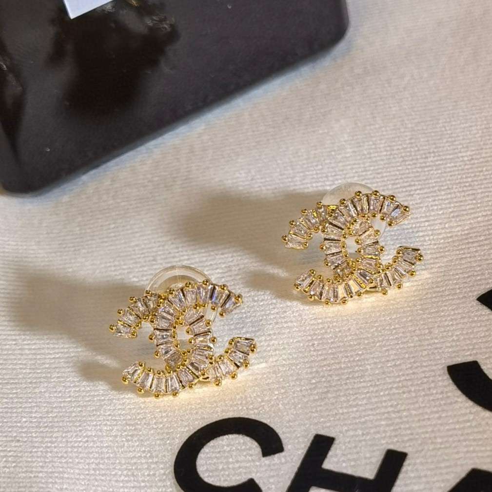 シャネル ピアス 買取 相場
