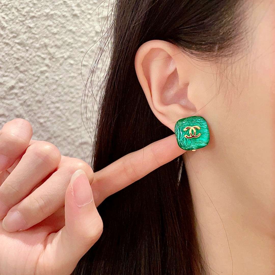シャネル ピアス 片方 買取