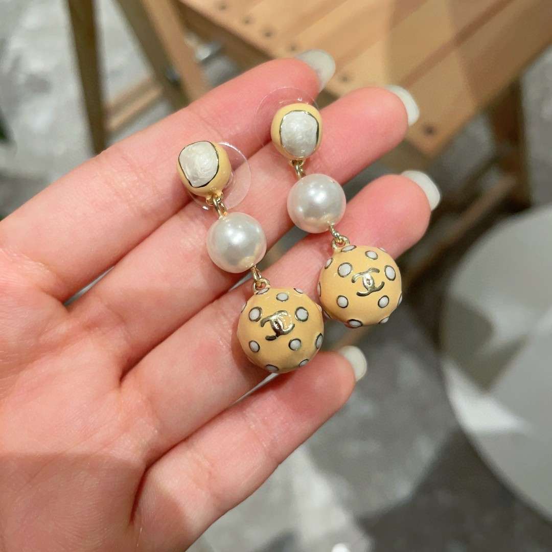 シャネル ピアス 普段 使い