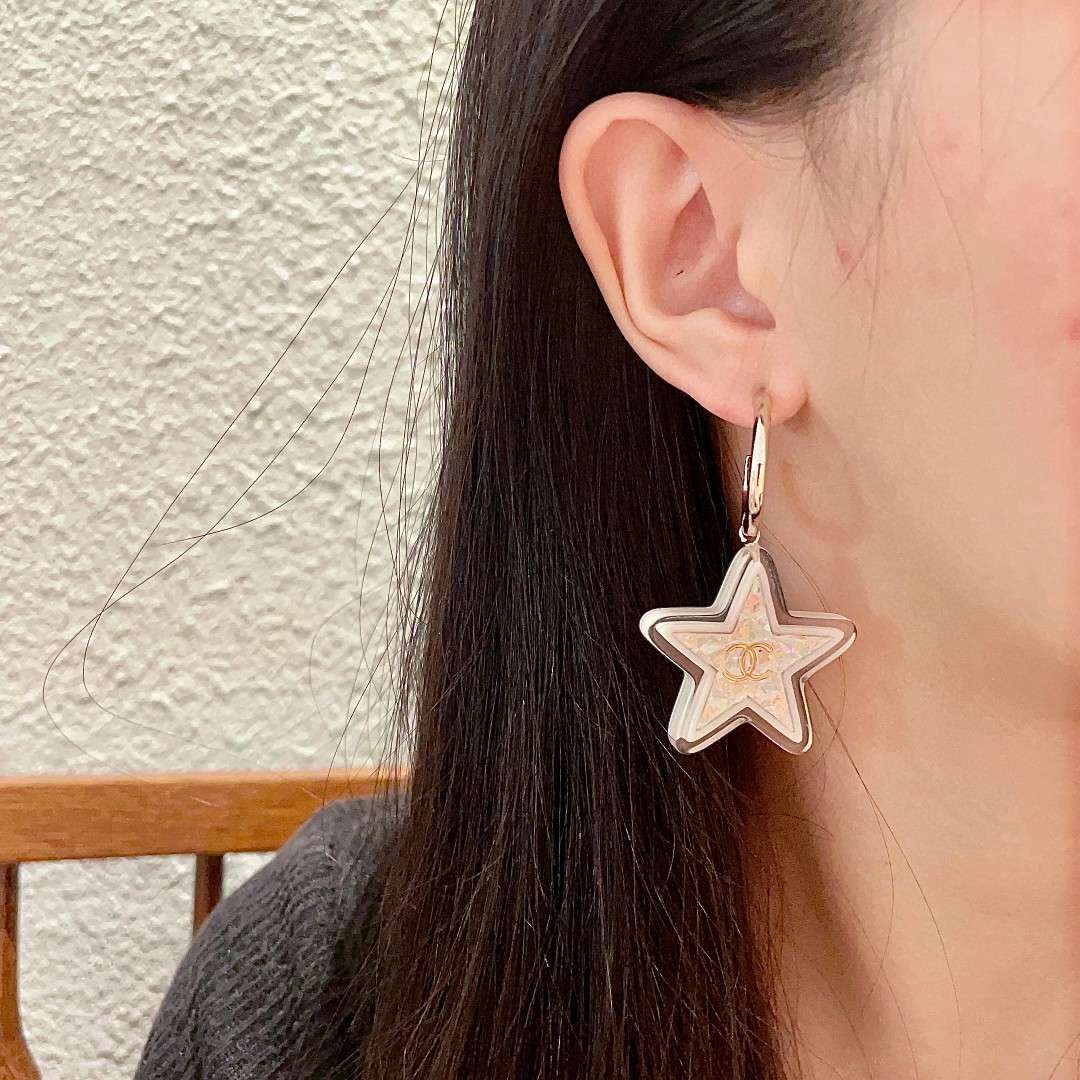 chanel ピアス 偽物 見分け 方