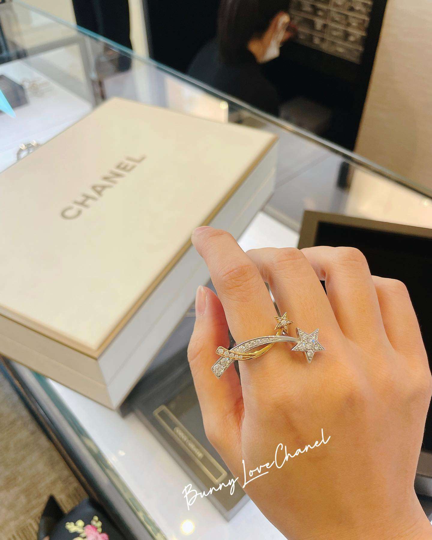 シャネル 結婚 指輪 値段