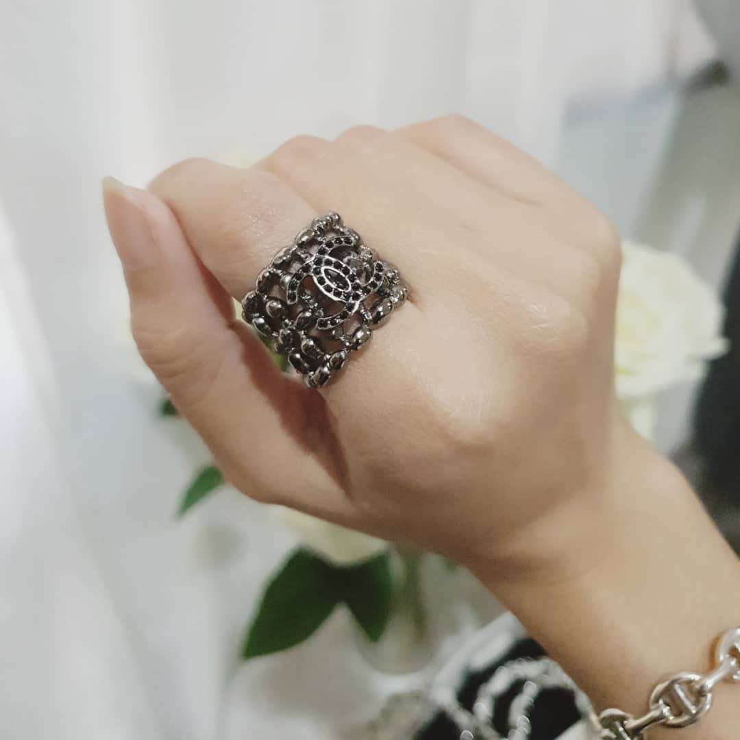 シャネル 指輪 マトラッセ 値段