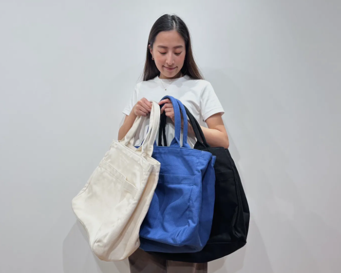 キャンバストートバッグ - ユニクロ キャンバストートバッグ.jpg