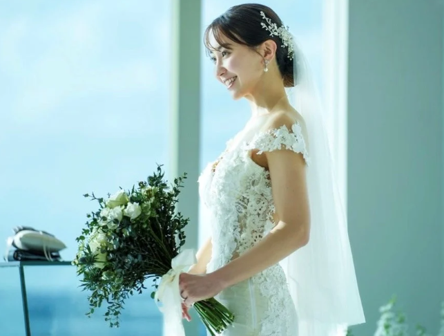 袴田彩会（フリーアナウンサー）.jpg