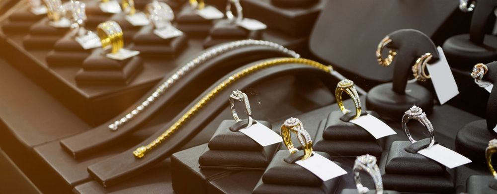 ハリーウィンストン 偽物 見分け方