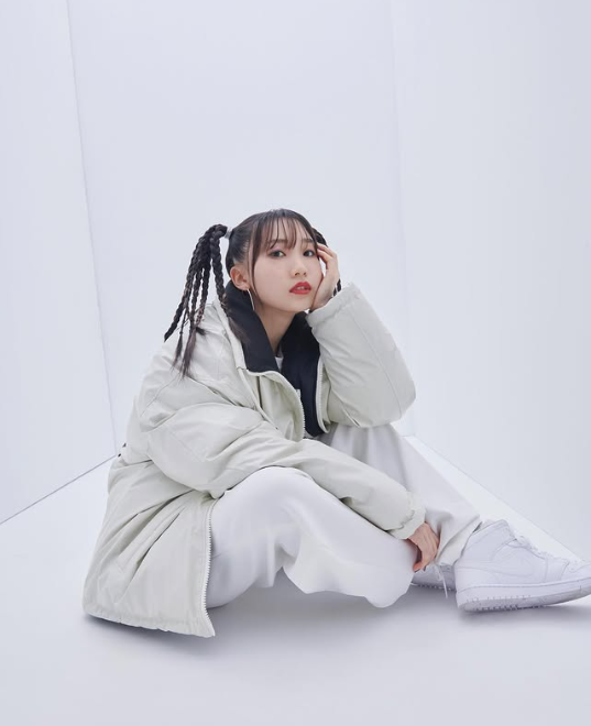 15位 Air Jordan 1 Mid(幾田りらさん).jpg