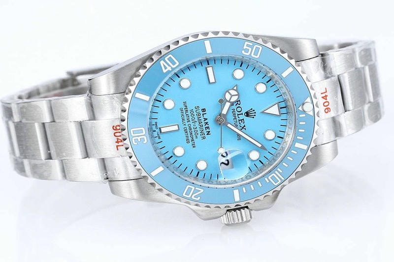 ロレックスにクォーツはありますか？