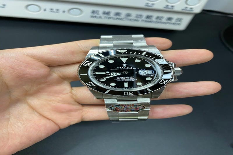 ロレックスのサブマリーナを買える確率は？