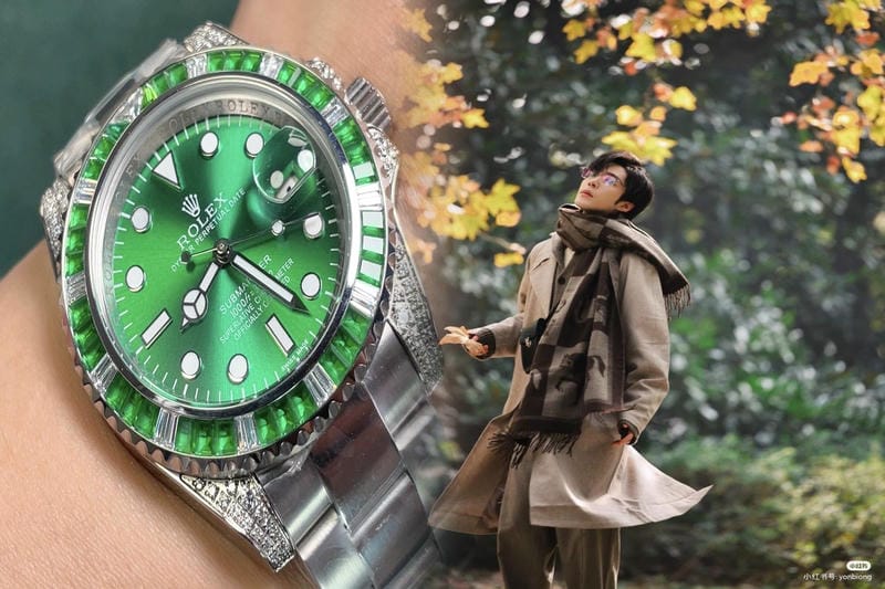 ロレックスの針はどのように動くのですか？