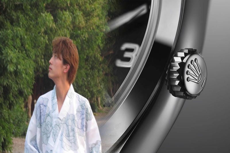 ロレックスは手巻きですか？