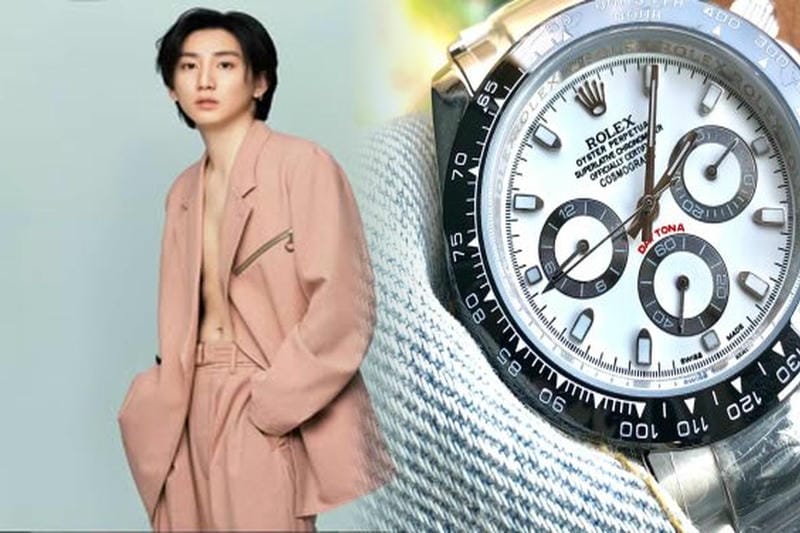 黒 サブマリーナ