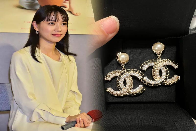 シャネル 黒 ピアス