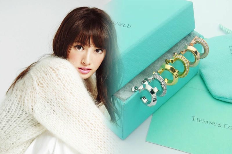 一 粒 ダイヤ ピアス ティファニー