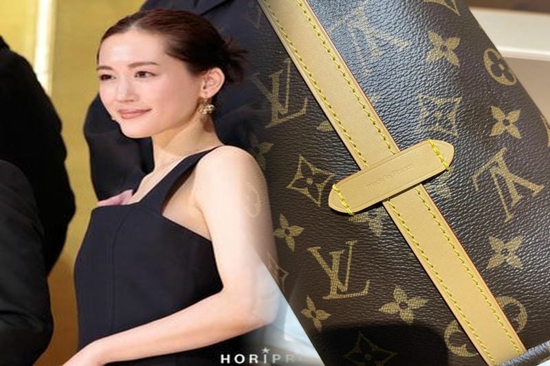 モノグラムトロカデロ27ショルダーバッグでレトロコーデ！ルイ・ヴィトンの魅力