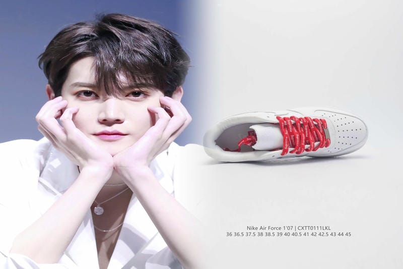 ナイキ 幅広 スニーカー