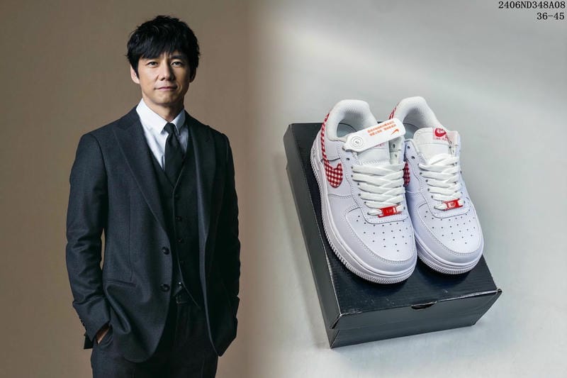 nike イエロー スニーカー